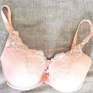 Pale pink moulded-cup bra with lace detail